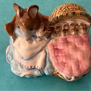 Beatrix Potter’s Vintage  Hunca Munca Figurine